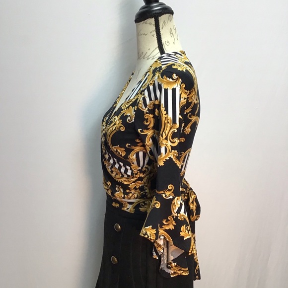 Faux Wrap Scroll Print Top - Picture 2 of 8